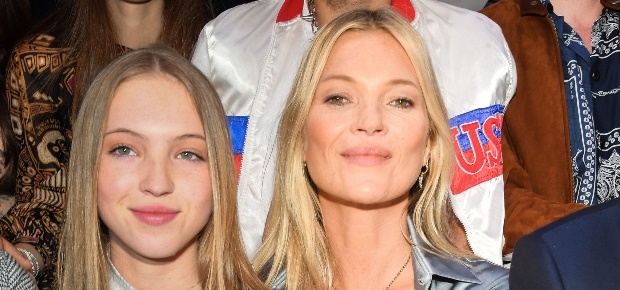 Kate Moss’ daughter bears striking resemblance to her mother in this ...