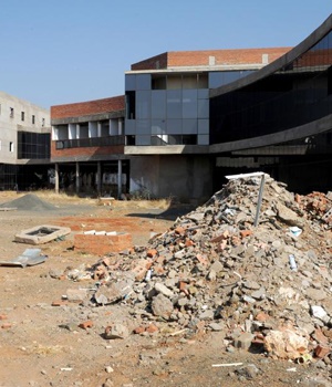 Psychiatric Hospital outside Kimberley that is standing still as construction has stopped leaving the multi million rand intitution incomplete. Picture:Emile Hendricks/Foto24 
