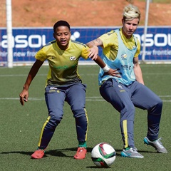 Banyana Banyana players during training at Nike Center in Soweto. photo by Trevor Kunene 