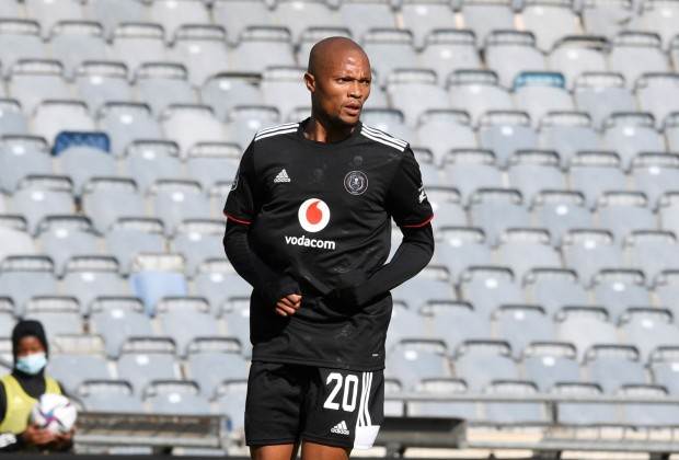 Kaizer Chiefs overtake Orlando Pirates in the race for another star!