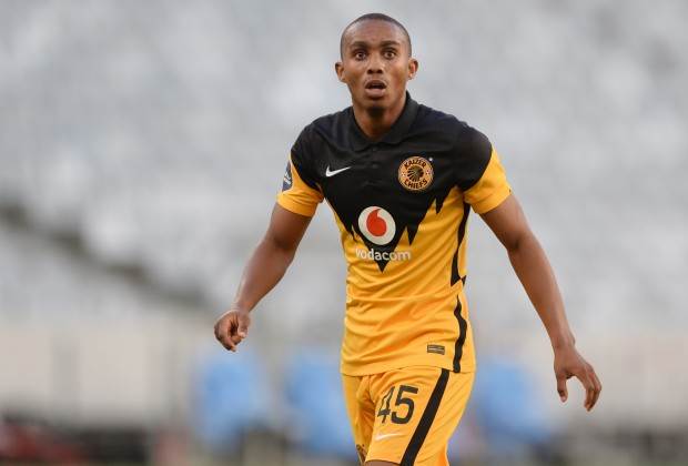 Kaizer Chiefs overtake Orlando Pirates in the race for another star!