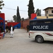 At least 10 killed in attack on police station in Pakistan 