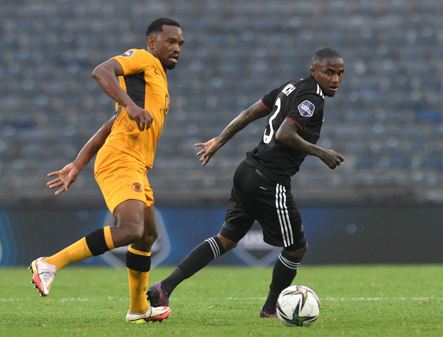 Orlando Pirates suffer huge Thembinkosi Lorch injury blow