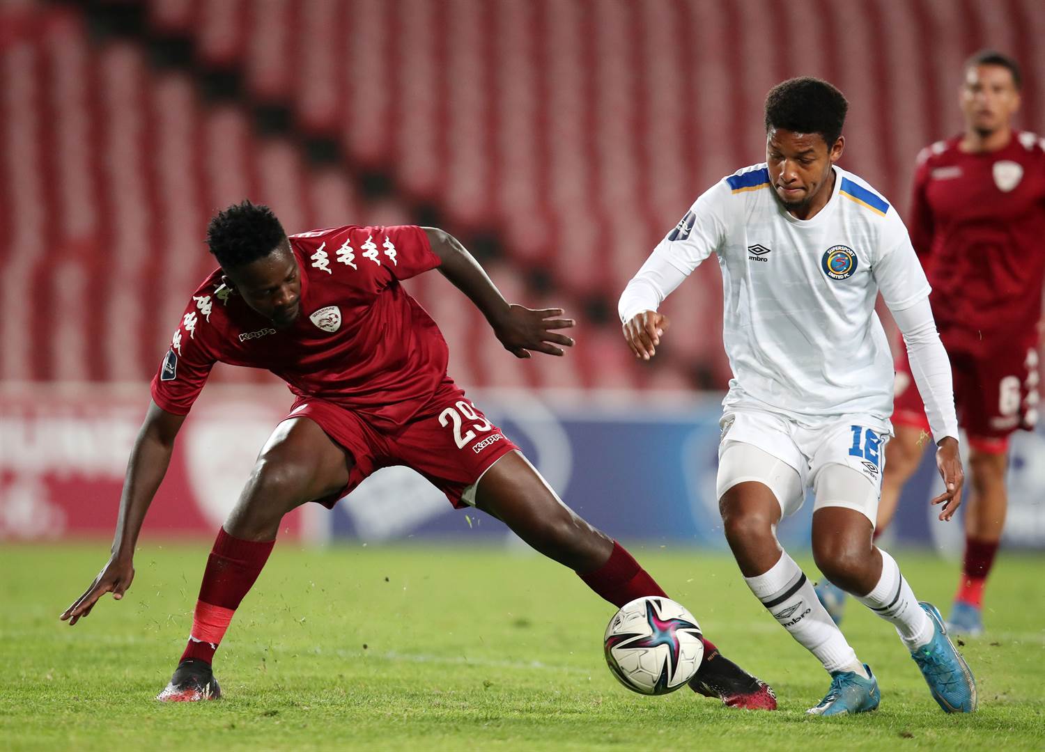 Pirates, Chiefs target Nigerian defender - Soccer News 24