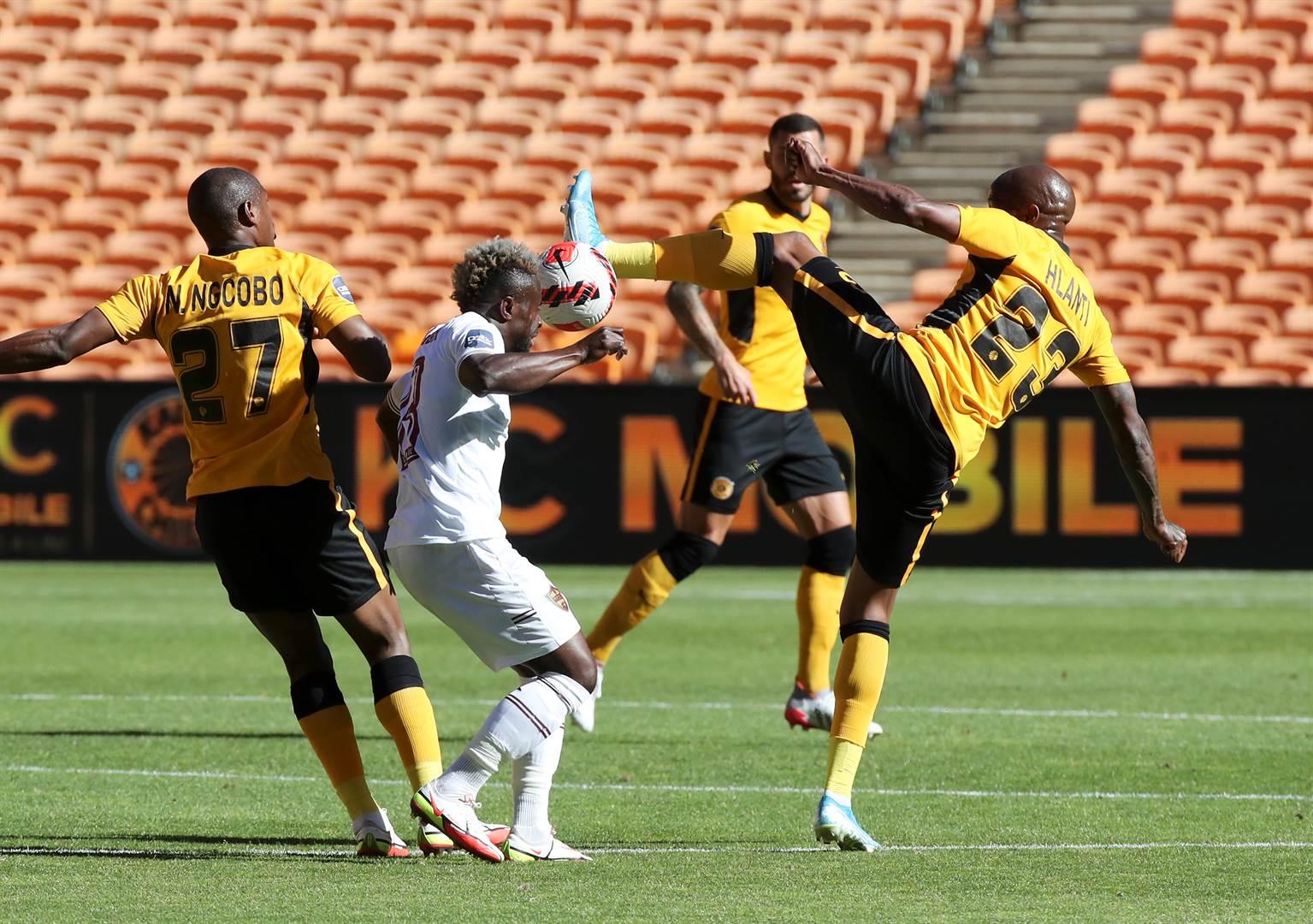 Sifiso Hlanti Set For Kaizer Chiefs Return Soccer Laduma