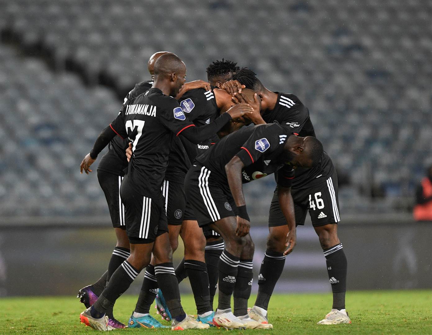 Pirates look set to send two midfielders out on loan