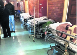 Some patients at Far East Rand Hospital in Ekurhuleni allegedly have to bring their own blankets. 