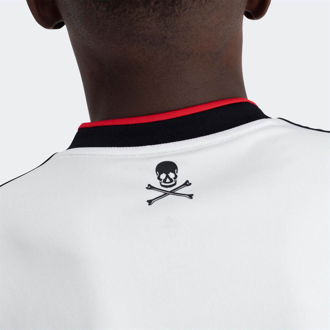 adidas Unveil 21/22 Orlando Pirates Home & Away Shirts - SoccerBible