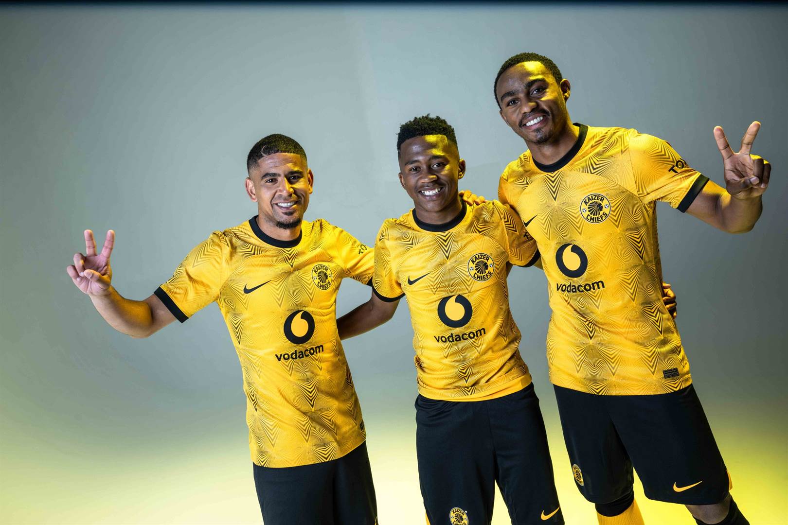 Battle of the kits: Rivals Kaizer Chiefs and Orlando Pirates unveil new  jerseys