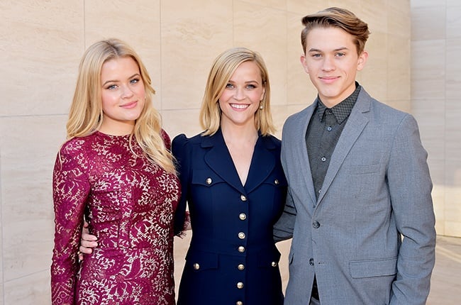 Reese Witherspoon And Ryan Phillippes Son Is All Grown Up And A
