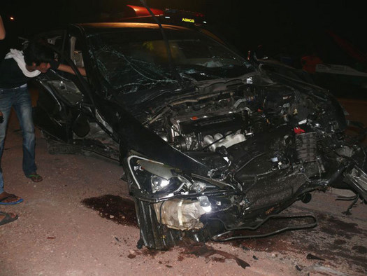 Four homeless youths rescue man from trapped car | News24