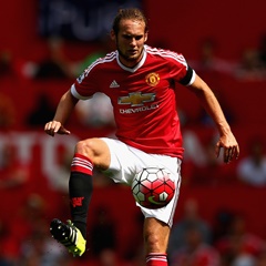 Daley Blind controls the ball for Manchester United (Getty Images)