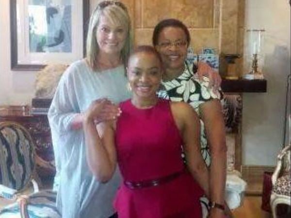 Zelda la Grange posing with the widow, Graça Machel and her daughter Josina on Twitter. PHOTO: Twitter 