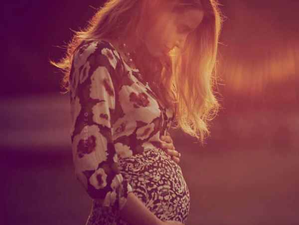 Blake Lively cryptically announced on her website Preserve earlier this month that she and husband Ryan Reynolds were expecting their first child together. PHOTO: Cover Media