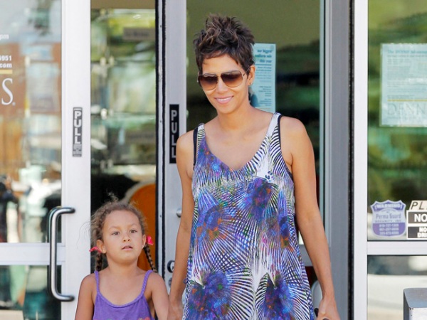 Halle Berry To Cough Up 16 000 Child Support You