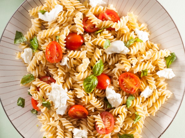 Caprese pasta salad | You