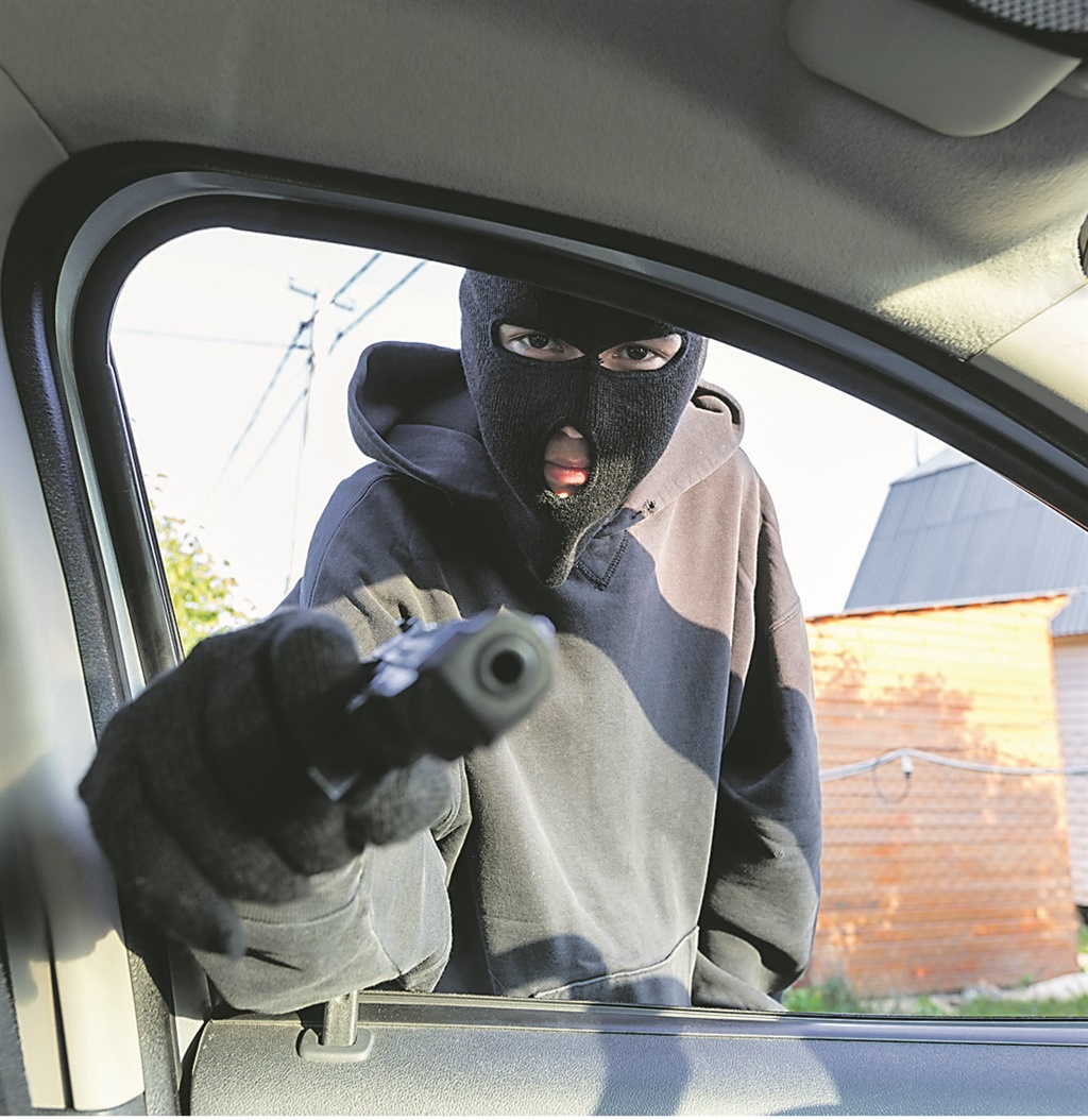 Cops warn motorists against hijackers who bump into their cars.