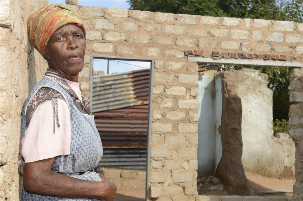 Sarah Buta (100) is appealing for help to finish her house. Photo by Raymond Morare