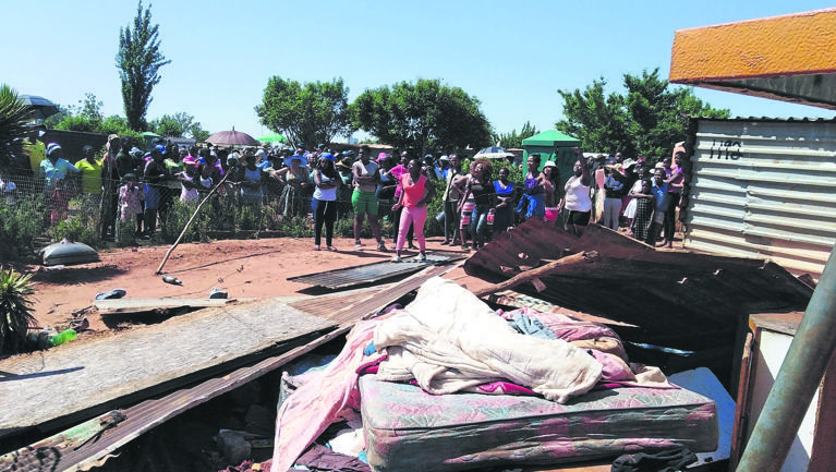 Gatvol People Smash Shacks Daily Sun 7083