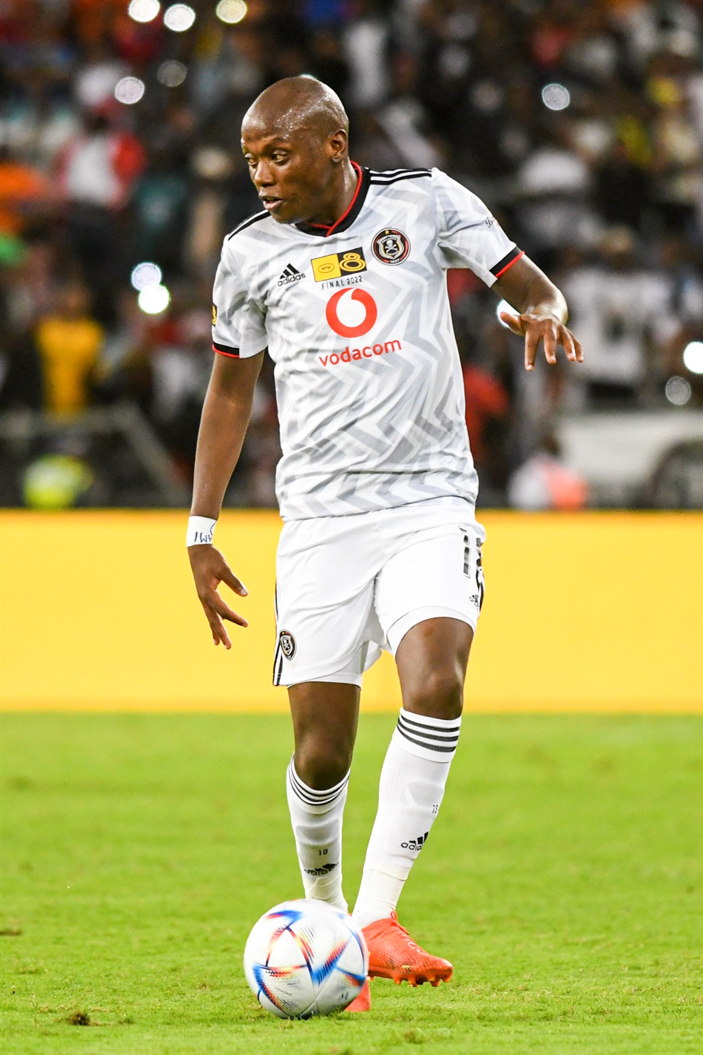 Riveiro demands more from Orlando Pirates players despite Soweto Derby win  over Swallows FC