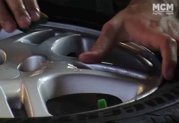 <b>DO IT YOURSELF:</b> You don't need a professional to fix your damaged rims. <i>Image: Youtube / Mighty Car Mods</i>