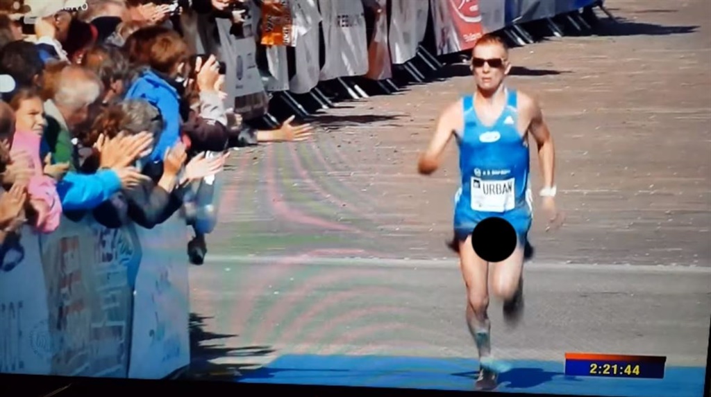 Jozef Urban running towards the finishing line. Screengrab from the video