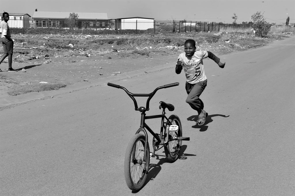 PICS: KASI KIDS SHOWCASING BMX TRICKS! | Daily Sun