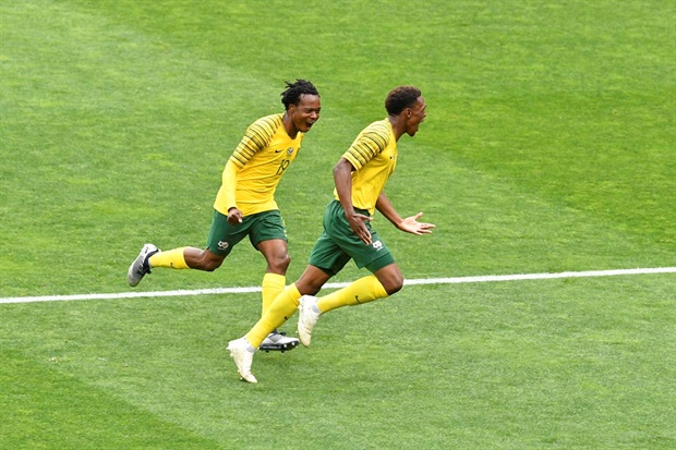 <p><strong>HALF-TIME: Bafana Bafana 1-1 Nigeria</strong></p><p>Nigeria took an early lead but a moment of magic by Percy Tau to set up <strong>Lebo Mothiba</strong> saw Bafana pull level!</p>