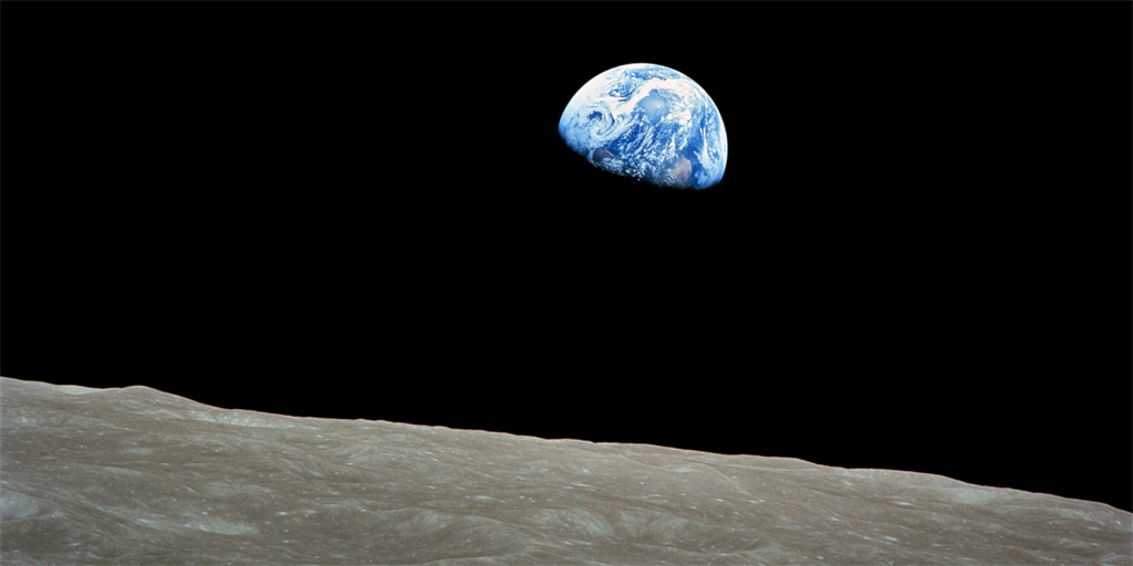 the-fascinating-story-behind-the-most-famous-picture-of-earth-ever