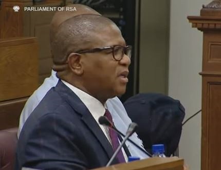 Syndicate at our borders compromise national security, says
Mbalula

