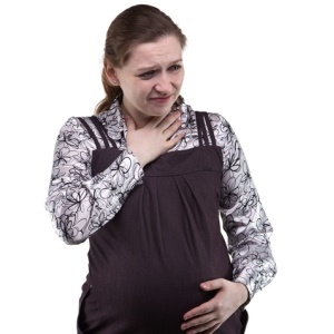 Many pregnant mothers struggle with heartburn. 
