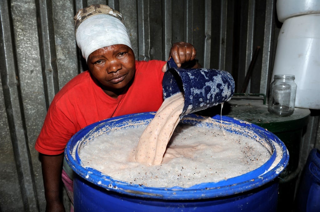 PICS: TRADITIONAL BEER (UMQOMBOTHI)! | Daily Sun