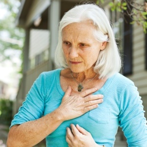 Heartburn meds thwart blood thinner