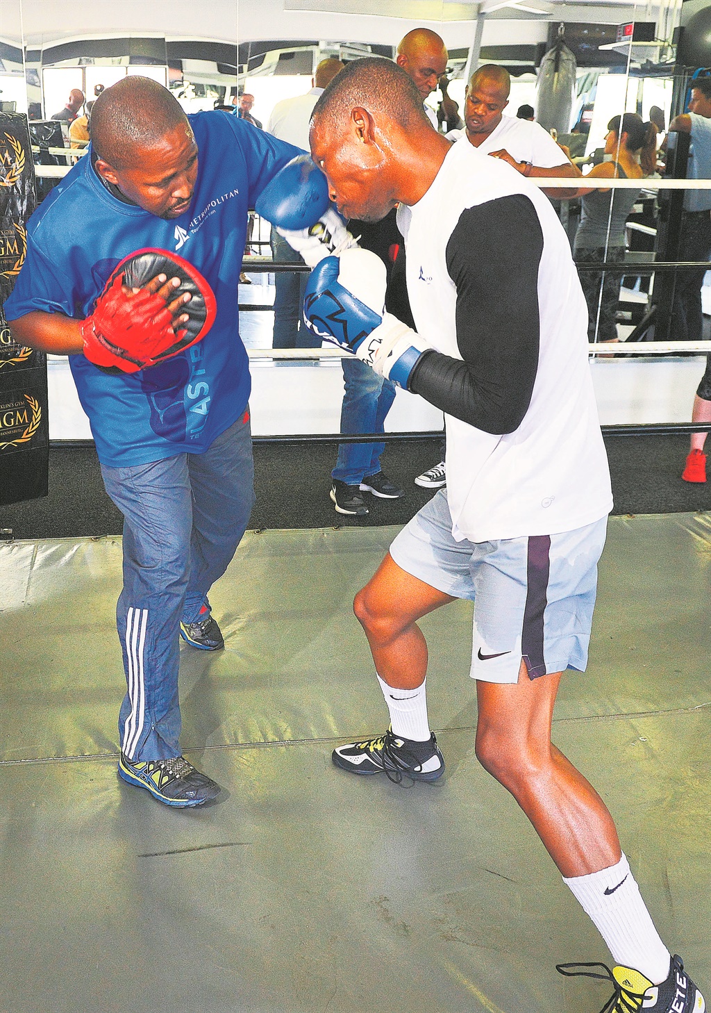Credible boxer Zolani Tete sparring with his trainer Phumzile Makhila