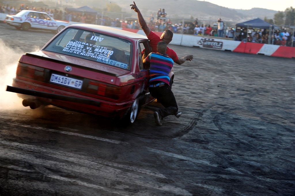 PICS CAR SPINNERS IN ACTION! Daily Sun