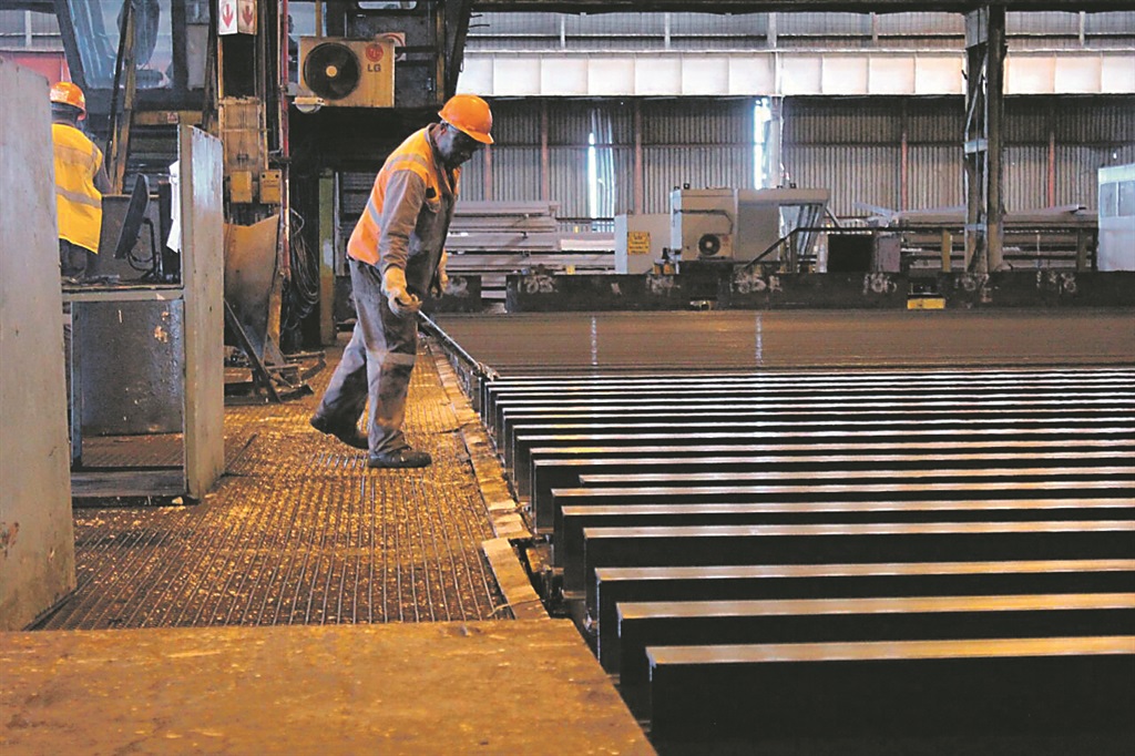 Multiple structures in the steel and engineering industries complicate hopes that the Steel and Engineering Industries Federation of Southern Africa's wage proposal will extend throughout the sector.