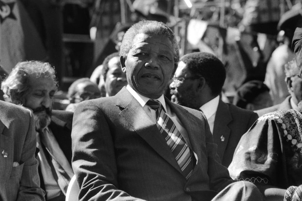  CIRCA 1990: Nelson Mandela in Soweto, South Africa in 1990 - The leader NELSON MANDELA during the meeting of African National Congress (ANC) after his liberation. (Photo by Lily FRANEY/Gamma-Rapho via Getty Images)