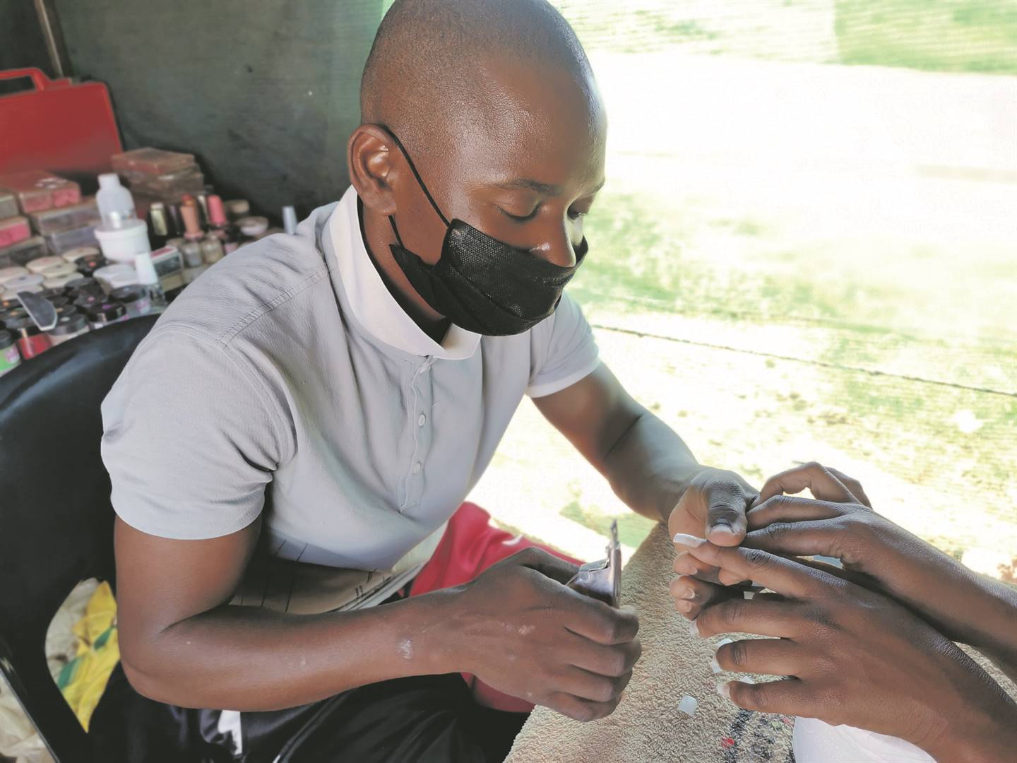 Emmanuel Phiri says he finds joy in doing people’s nails. Photo: Lerato Sejake/City Press