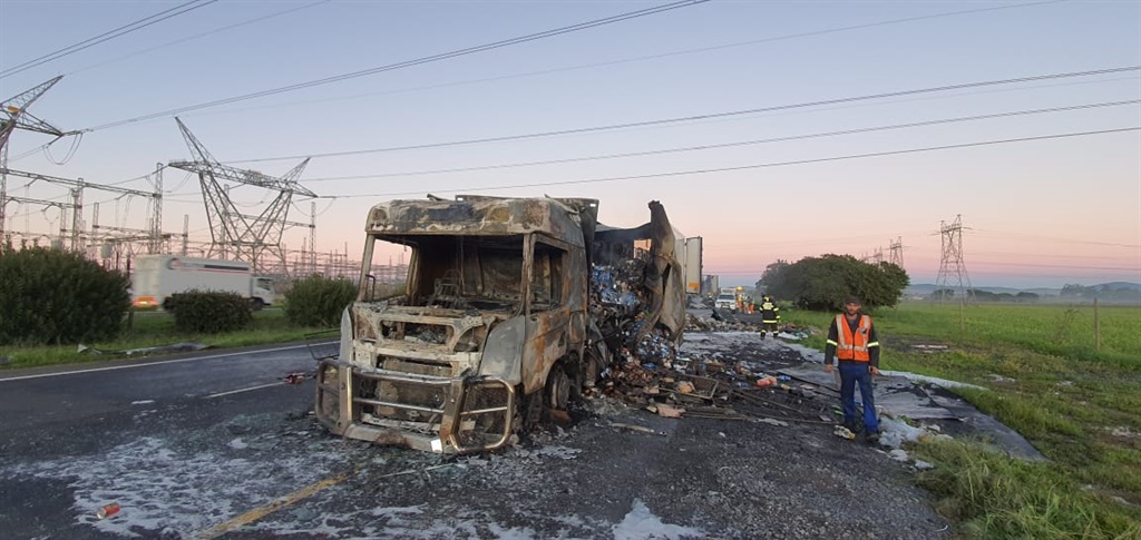 Two trucks torched on the N1 in Paarl