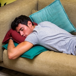 Just a short daytime nap is enough to bring down your blood pressure. 