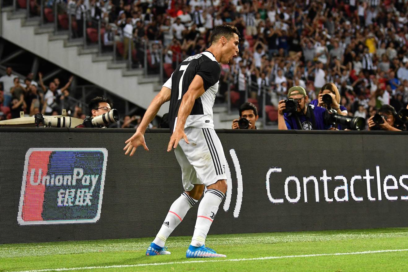 SIIUUU!!! Cristiano Ronaldo goal celebration after penalty against