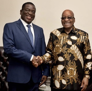 Emmerson Mnangagwa with President Jacob Zuma before heading back to Harare on Wednesday. (GCIS)