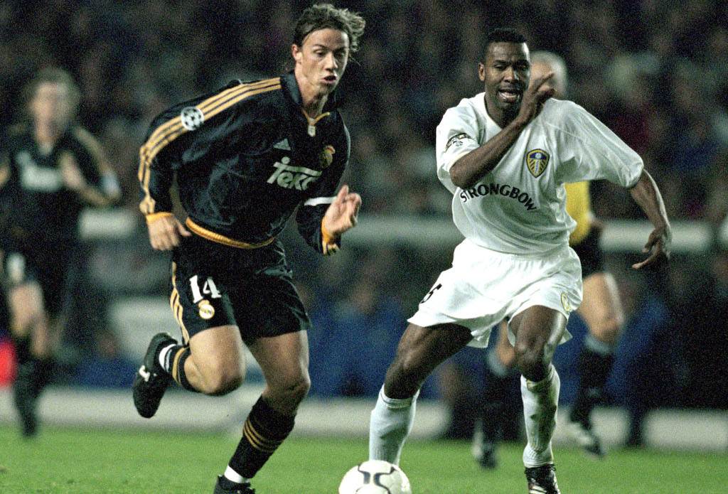 Radebe tries to catch former Real Madrid midfielde