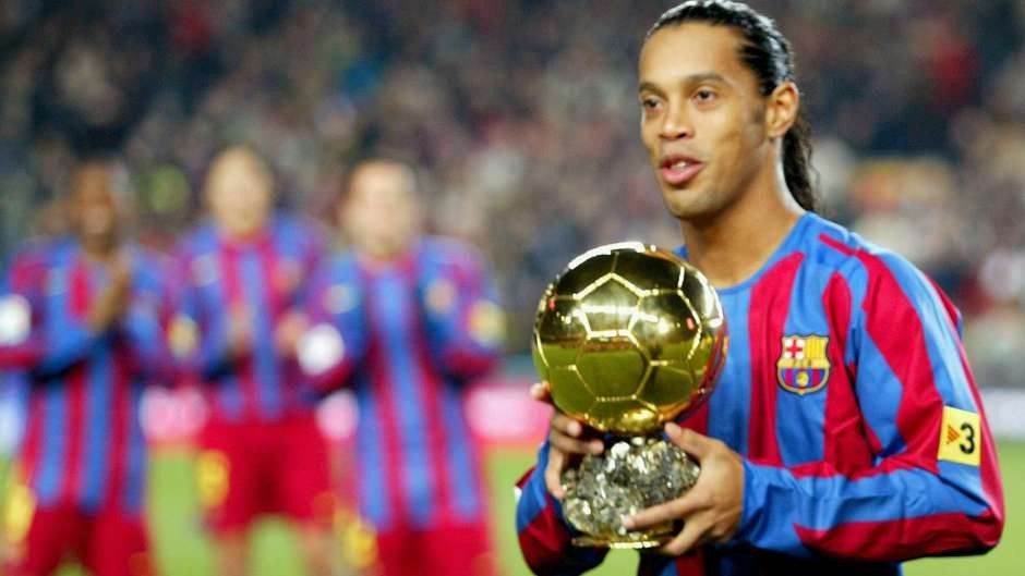 2005 - Ronaldinho (FC Barcelona)