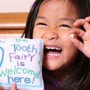 R200 from the tooth fairy! What the South African mouse pays per tooth