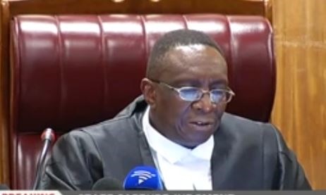 Judge Mlambo announces that the president's application with
costs - spontaneous applause in court

