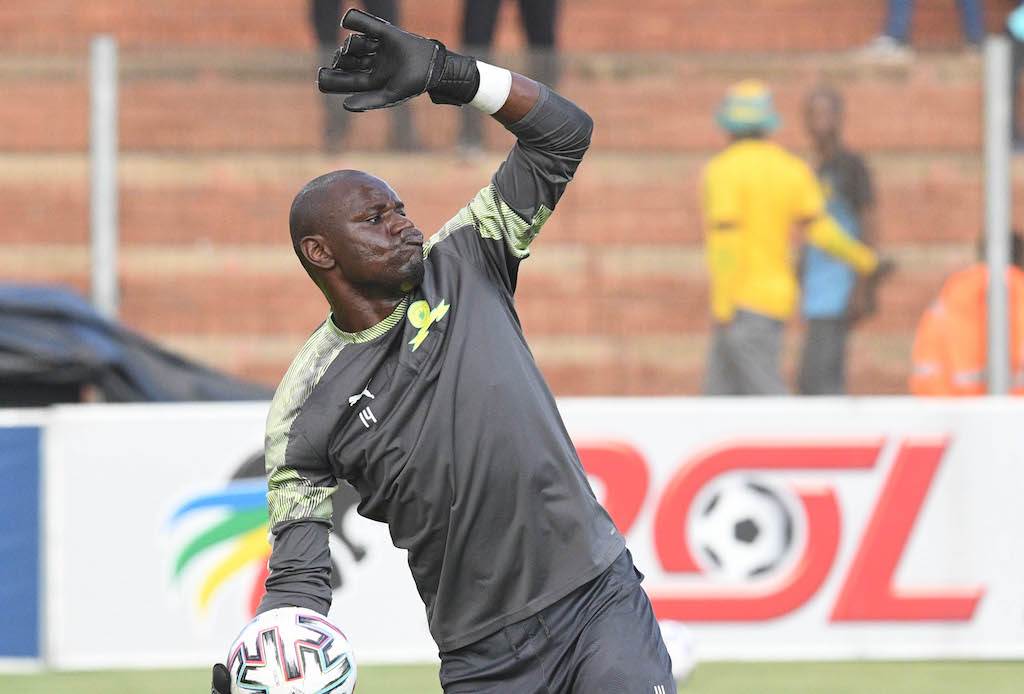 9. Denis Onyango - 8 clean sheets in 21 appearance