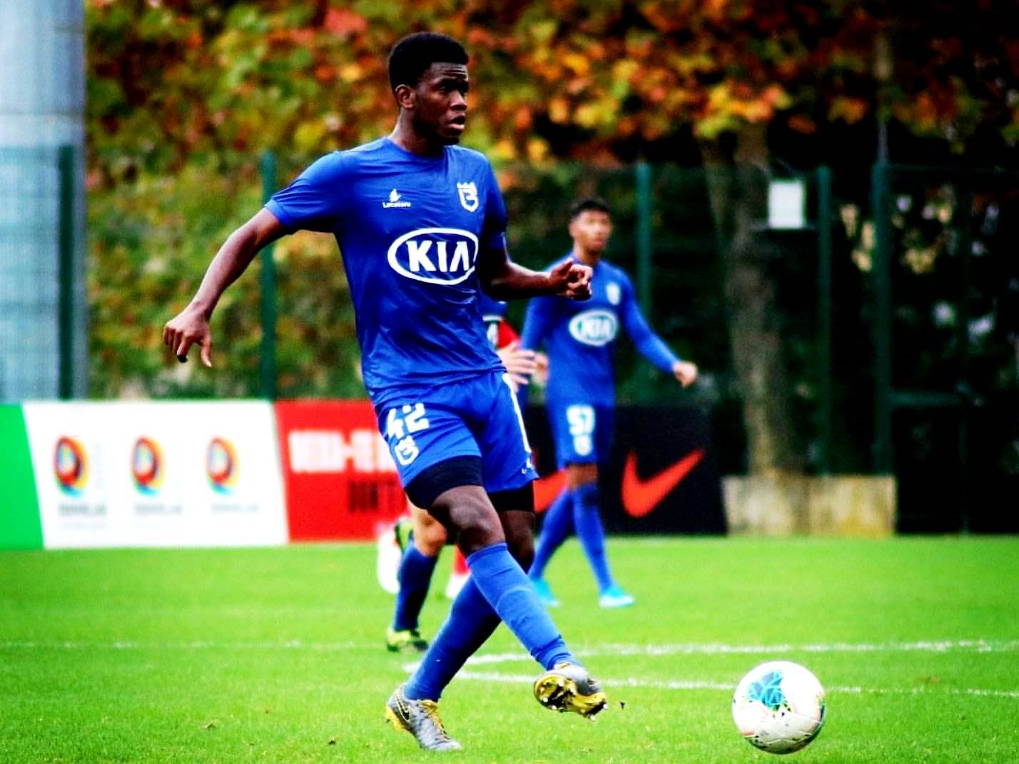 Sphephelo Sithole (21) - Belenenses midfielder and