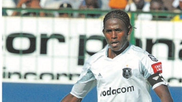 The History of Orlando Pirates F.C. by Philaman - Tebogo Moloi