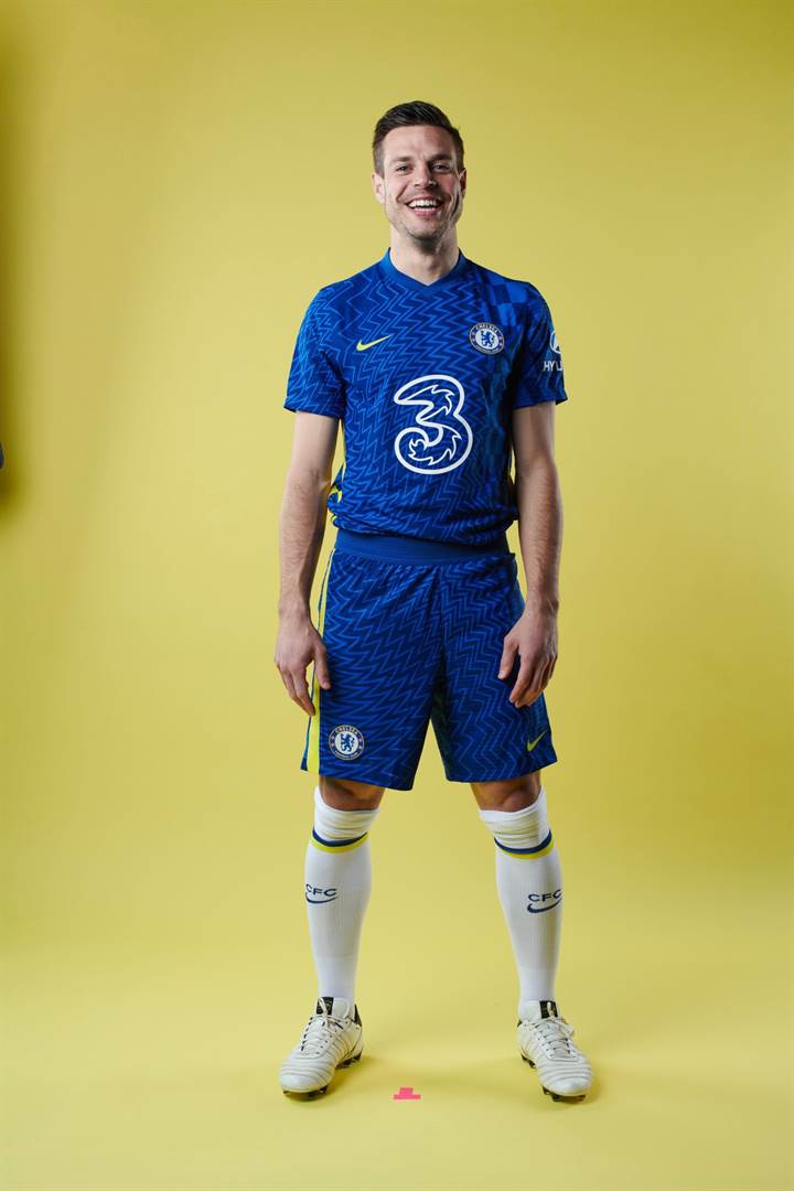 Chelsea officially unveil new 2021/22 home kit, with psychedelic